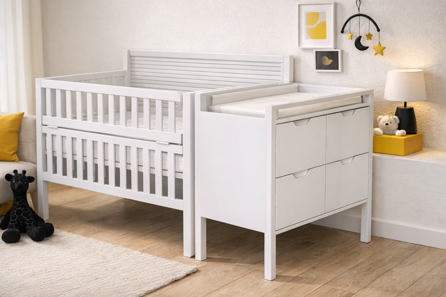 Malacca Crib & Changer - Folding Bar with Attached Station